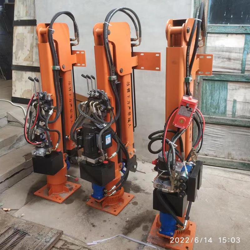 布袋镇重汽蓝牌随车吊 3.2吨 国六动力强 液压驱动 农用自卸起重机